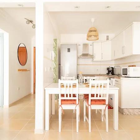 Coqueto Con Terraza Junto A Apartment