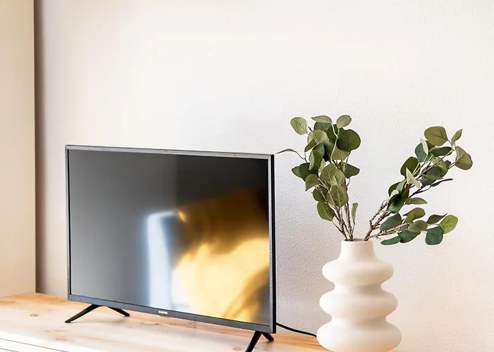 Coqueto Con Terraza Junto A