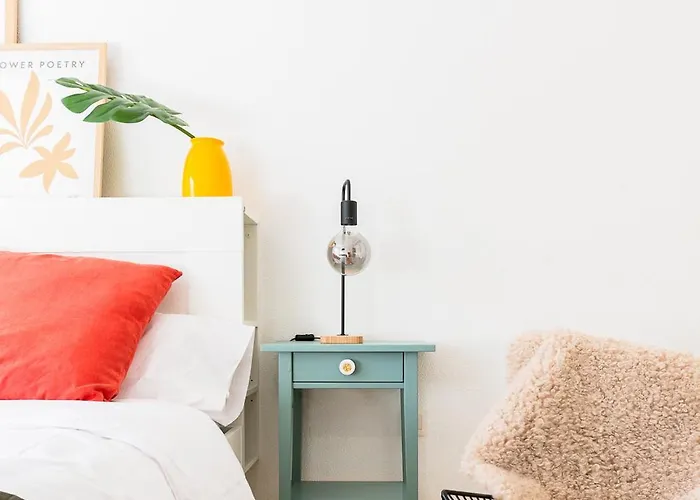 Coqueto Con Terraza Junto A 아파트